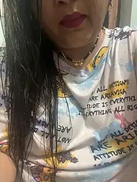 Freechat indian-hotmilfs on StripChat