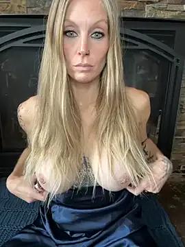 ItsDanniG — Cum Show W/ Vibes