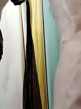 JOHANNA9MOI02 on StripChat