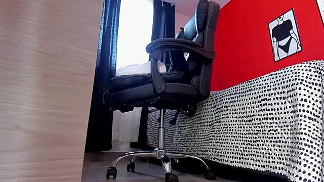 Freechat Keiny-Rave on StripChat