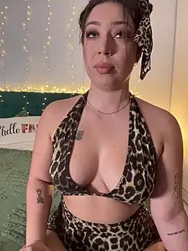 StripChat KimArts is Freechat KimArts — Hot blowjob