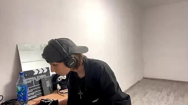 Freechat KindraScullion on StripChat