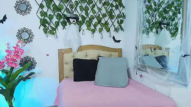 Freechat kinkysweet__ on StripChat