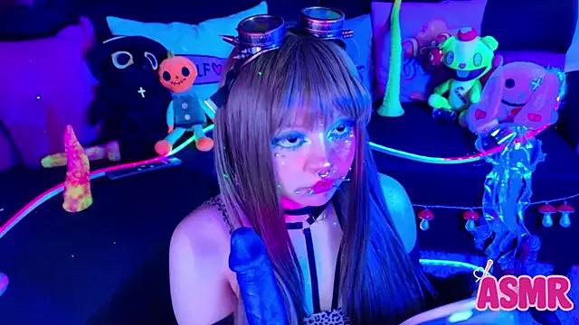 StripChat LaytonBox is Freechat LaytonBox — Fingering ass