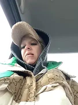 Freechat LikaCat on StripChat