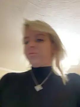 Freechat LikaCat on StripChat