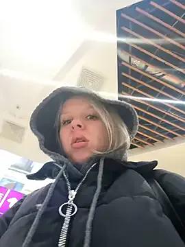 Freechat LikaCat on StripChat