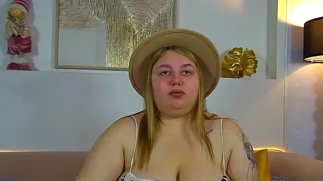 StripChat LillianKim is Freechat LillianKim — 20 spanks butt xx