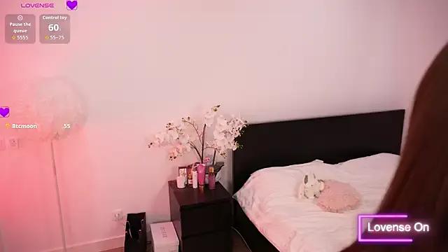 Freechat Lilly_Colins on StripChat