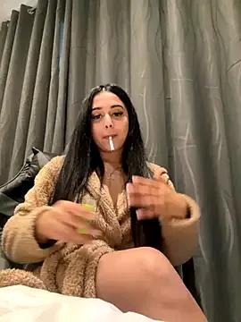 Private LilMisIndianx on StripChat