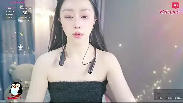 LINLIN-2025 on StripChat 