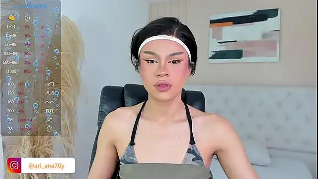 Freechat LOISE-XX on StripChat