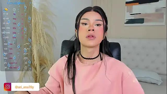 Freechat LOISE-XX on StripChat