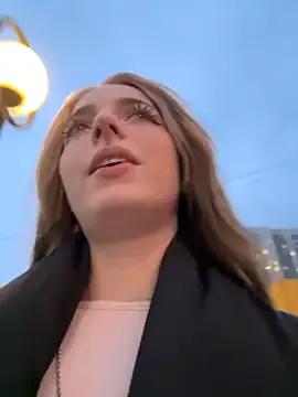 Private LoraaDoll on StripChat