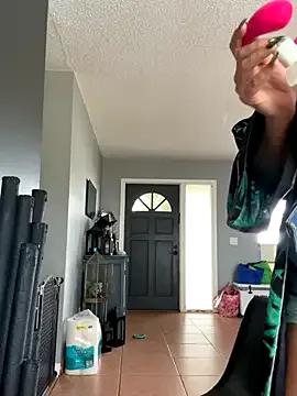 Freechat lovely_beast on StripChat