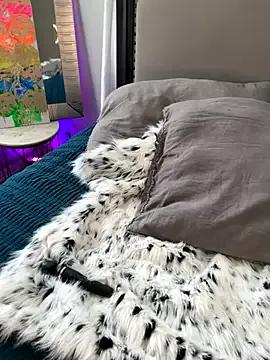 Freechat lovely_beast on StripChat