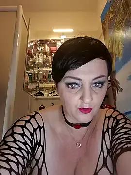 Freechat lucillabollente on StripChat