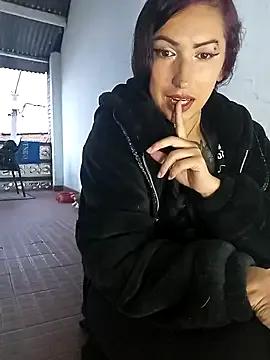 LucyStrike_ on StripChat