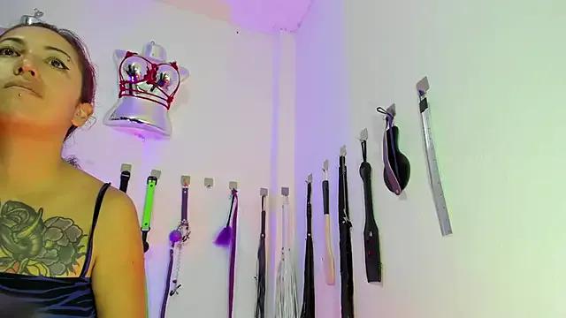 LucyStrike_ on StripChat