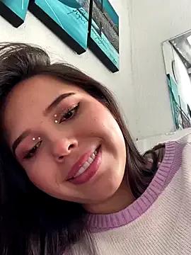 Freechat LunaCandy_ on StripChat