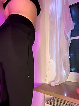 Freechat lunawolf21 on StripChat