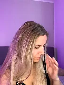 Freechat lunawolf21 on StripChat