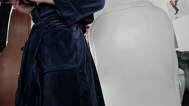 Freechat lycoris_19 on StripChat