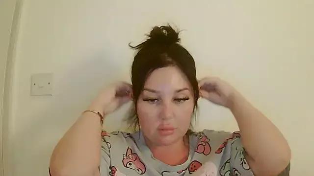 Freechat magical_mia on StripChat