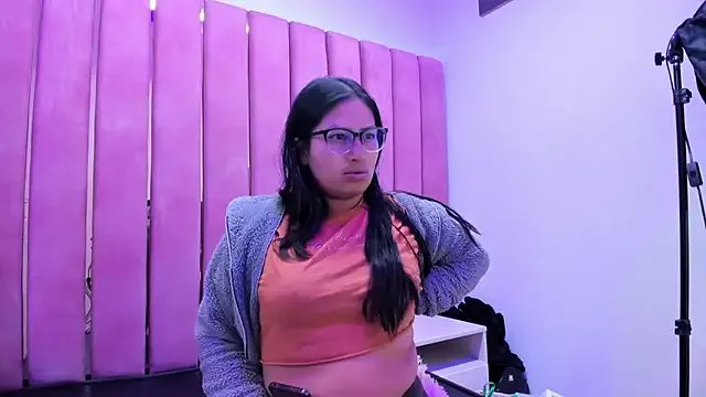 Freechat Miaa_Smiith_ on StripChat