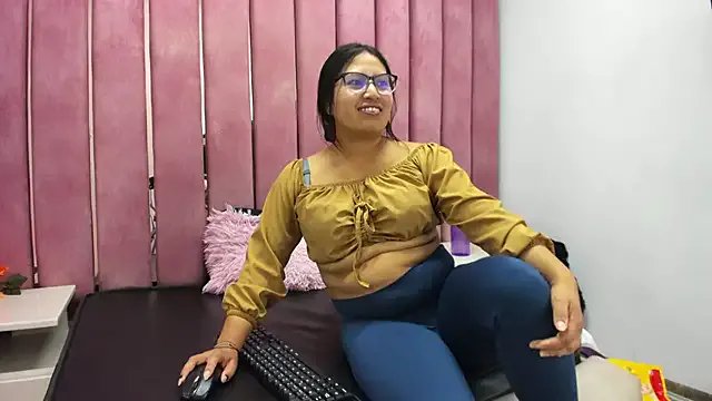 Freechat Miaa_Smiith_ on StripChat