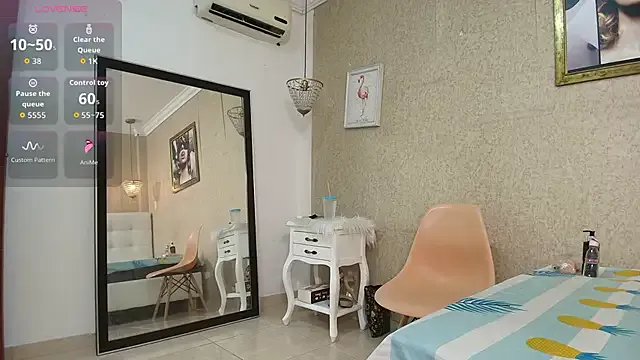 Freechat Miladiosa on StripChat