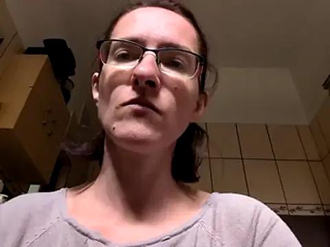 Group Milky_hairy_mommy on StripChat