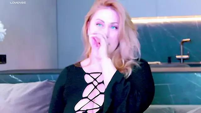 Freechat Miss_Magic_Eyes_ on StripChat