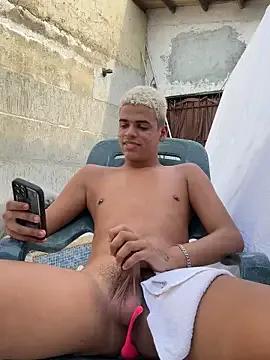 Freechat MrLeoLatino on StripChat