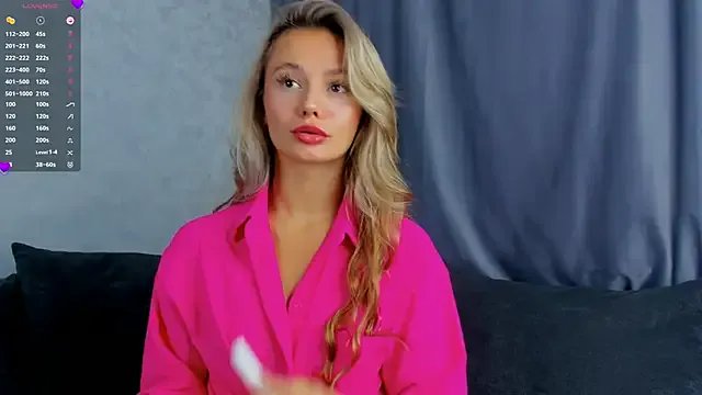 Freechat NaughtySeraphine on StripChat