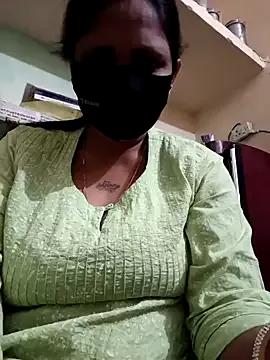 Neha8923 on StripChat