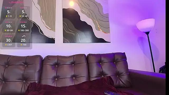 Freechat Nia_Blum on StripChat