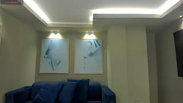 Freechat NiaSalvatore on StripChat