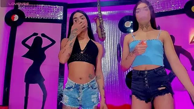 Freechat nickyminach_ on StripChat