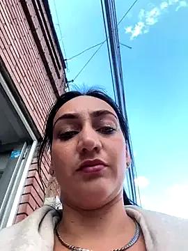 Ninabigtitied on StripChat 