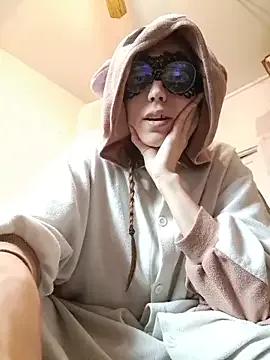 Freechat PearMaki on StripChat