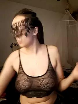 Freechat PearMaki on StripChat