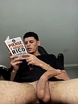 Freechat Pingasaboy20 on StripChat