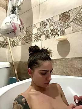 Freechat PureEllie on StripChat