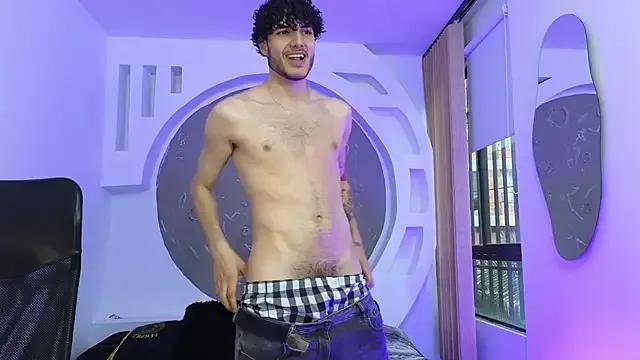 Rafael_Mendezz on StripChat 