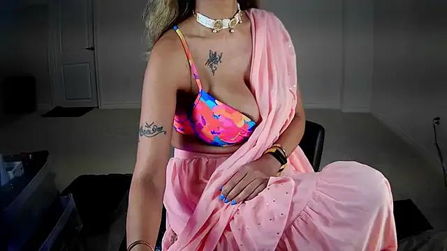 Freechat Ravishing_Roma on StripChat