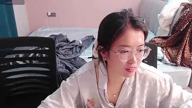 Freechat redrose520 on StripChat