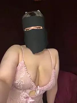 RooVaaN-Xx on StripChat 