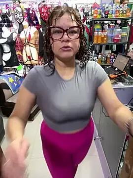 Group ROSALIASEXSHOP on StripChat