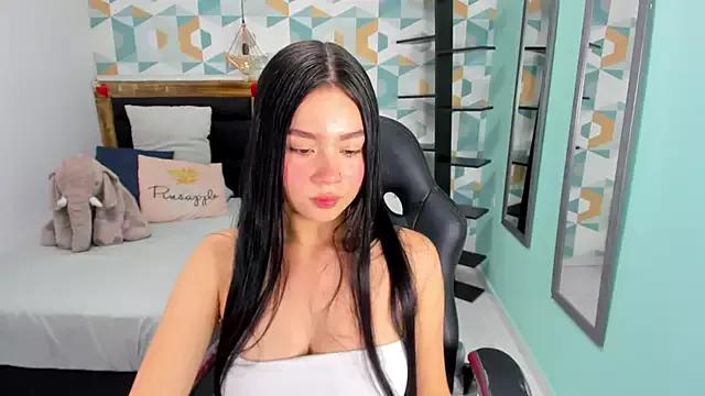 Freechat ROSIE_MOSS on StripChat